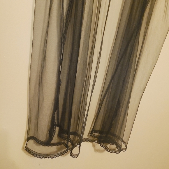 Gabi Fresh | Women's Black Betty Sheer Tulle Maxi Length Robe (US Size 14) - Picture 14 of 16